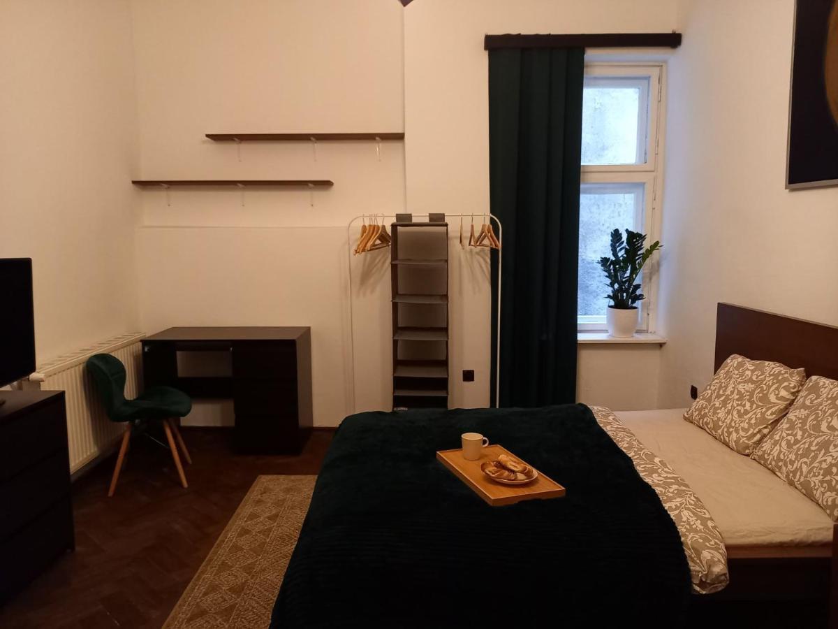 Privatunterkunft First Station 26-11